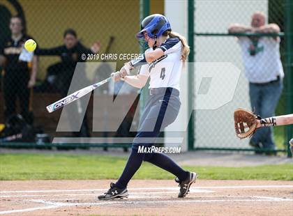 Thumbnail 2 in Sutherland vs. Honeoye Falls-Lima (Section 5 Class A1 Final) photogallery.
