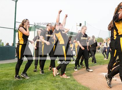 Thumbnail 3 in Sutherland vs. Honeoye Falls-Lima (Section 5 Class A1 Final) photogallery.
