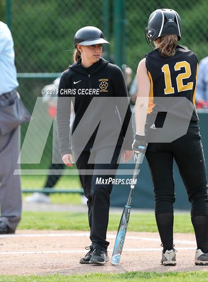 Thumbnail 2 in Sutherland vs. Honeoye Falls-Lima (Section 5 Class A1 Final) photogallery.