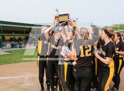 Thumbnail 2 in Sutherland vs. Honeoye Falls-Lima (Section 5 Class A1 Final) photogallery.