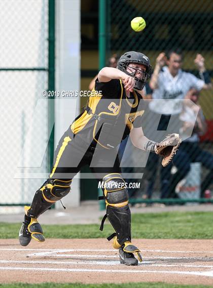 Thumbnail 1 in Sutherland vs. Honeoye Falls-Lima (Section 5 Class A1 Final) photogallery.