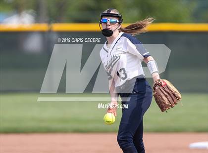 Thumbnail 3 in Sutherland vs. Honeoye Falls-Lima (Section 5 Class A1 Final) photogallery.