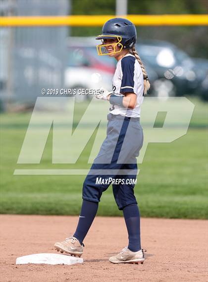 Thumbnail 2 in Sutherland vs. Honeoye Falls-Lima (Section 5 Class A1 Final) photogallery.