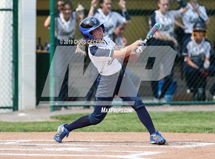 Thumbnail 2 in Sutherland vs. Honeoye Falls-Lima (Section 5 Class A1 Final) photogallery.
