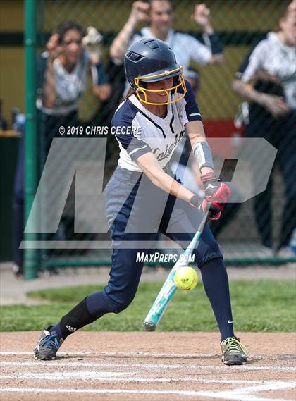 Thumbnail 1 in Sutherland vs. Honeoye Falls-Lima (Section 5 Class A1 Final) photogallery.