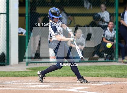 Thumbnail 2 in Sutherland vs. Honeoye Falls-Lima (Section 5 Class A1 Final) photogallery.