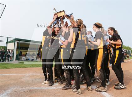 Thumbnail 1 in Sutherland vs. Honeoye Falls-Lima (Section 5 Class A1 Final) photogallery.