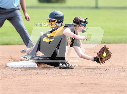 Thumbnail 1 in Sutherland vs. Honeoye Falls-Lima (Section 5 Class A1 Final) photogallery.