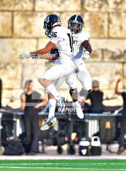 Thumbnail 3 in Vandegrift @ Cedar Park photogallery.