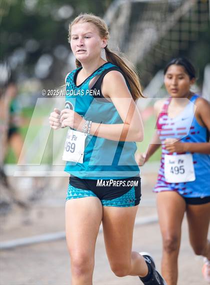 Thumbnail 3 in St. Pius Super Cinco Meet photogallery.
