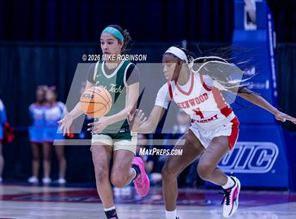 Thumbnail 1 in Kenwood vs. Lane Tech photogallery.