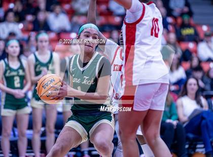 Thumbnail 2 in Kenwood vs. Lane Tech photogallery.