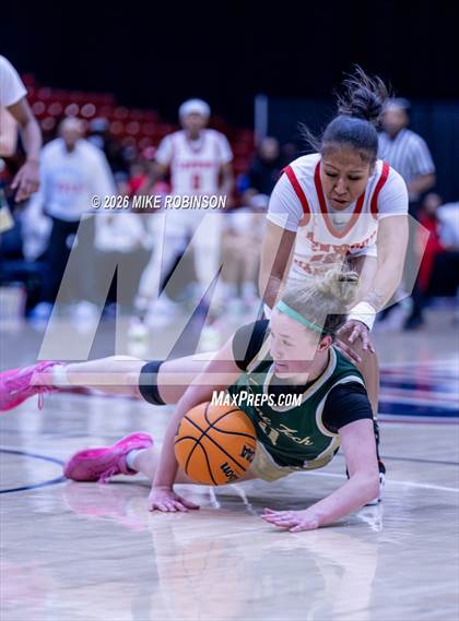 Thumbnail 3 in Kenwood vs. Lane Tech photogallery.