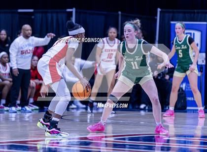 Thumbnail 3 in Kenwood vs. Lane Tech photogallery.