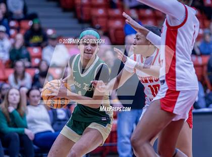 Thumbnail 3 in Kenwood vs. Lane Tech photogallery.