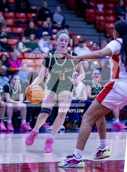 Thumbnail 3 in Kenwood vs. Lane Tech photogallery.