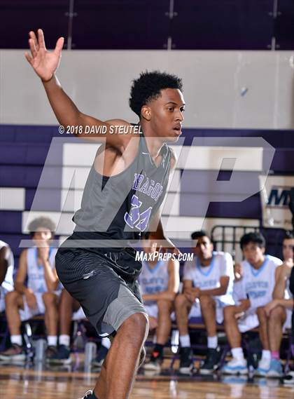 Thumbnail 2 in Sacramento vs. Clovis North (St. Hope Elite Classic) photogallery.