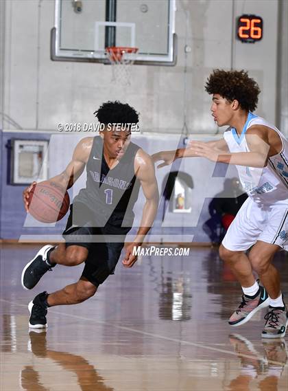 Thumbnail 1 in Sacramento vs. Clovis North (St. Hope Elite Classic) photogallery.