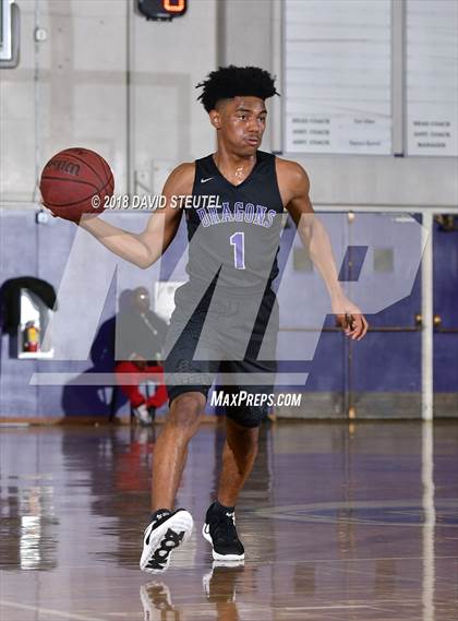Thumbnail 2 in Sacramento vs. Clovis North (St. Hope Elite Classic) photogallery.