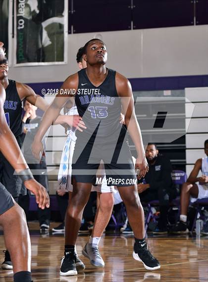 Thumbnail 2 in Sacramento vs. Clovis North (St. Hope Elite Classic) photogallery.