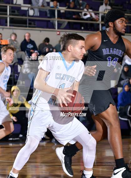Thumbnail 3 in Sacramento vs. Clovis North (St. Hope Elite Classic) photogallery.
