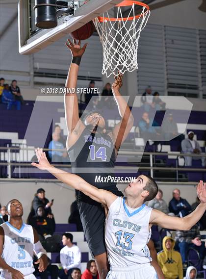 Thumbnail 3 in Sacramento vs. Clovis North (St. Hope Elite Classic) photogallery.
