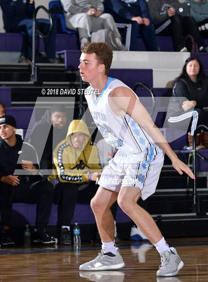 Thumbnail 2 in Sacramento vs. Clovis North (St. Hope Elite Classic) photogallery.