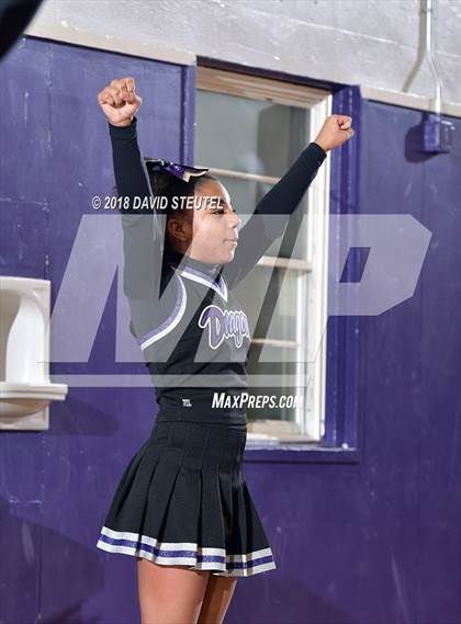 Thumbnail 2 in Sacramento vs. Clovis North (St. Hope Elite Classic) photogallery.