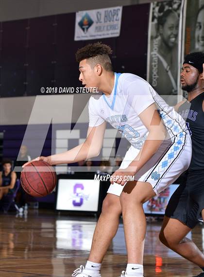 Thumbnail 3 in Sacramento vs. Clovis North (St. Hope Elite Classic) photogallery.