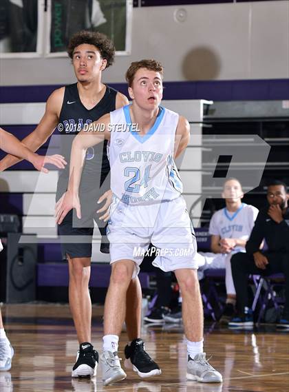 Thumbnail 1 in Sacramento vs. Clovis North (St. Hope Elite Classic) photogallery.