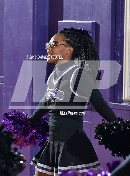 Thumbnail 2 in Sacramento vs. Clovis North (St. Hope Elite Classic) photogallery.