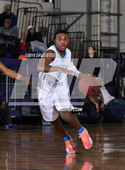 Thumbnail 3 in Sacramento vs. Clovis North (St. Hope Elite Classic) photogallery.