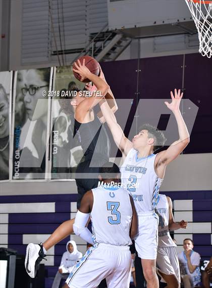Thumbnail 1 in Sacramento vs. Clovis North (St. Hope Elite Classic) photogallery.