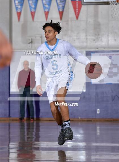Thumbnail 1 in Sacramento vs. Clovis North (St. Hope Elite Classic) photogallery.