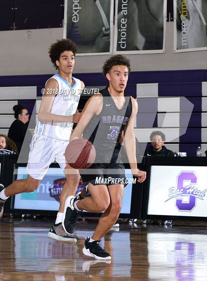 Thumbnail 3 in Sacramento vs. Clovis North (St. Hope Elite Classic) photogallery.