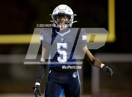 Thumbnail 3 in Aurora East vs Belleville East (IHSA 8A Round 1) photogallery.