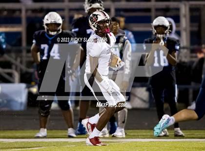 Thumbnail 3 in Aurora East vs Belleville East (IHSA 8A Round 1) photogallery.