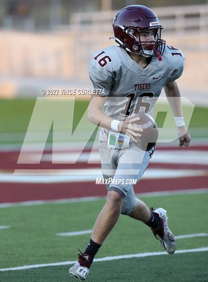 Thumbnail 2 in Johnson @ Dripping Springs photogallery.