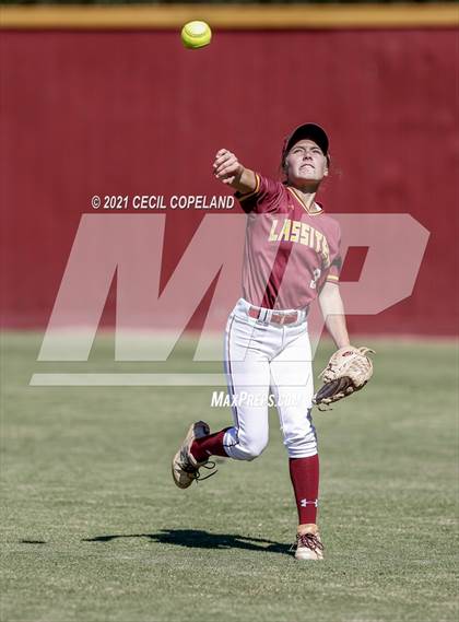 Thumbnail 2 in Lassiter vs. Glynn Academy (GHSA 6A 2nd Round Playoff - Game 1) photogallery.