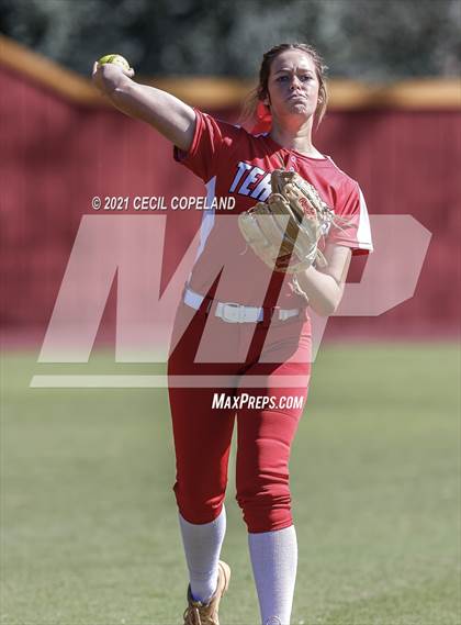 Thumbnail 2 in Lassiter vs. Glynn Academy (GHSA 6A 2nd Round Playoff - Game 1) photogallery.