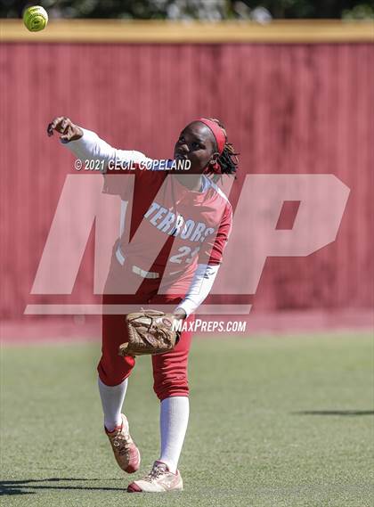 Thumbnail 2 in Lassiter vs. Glynn Academy (GHSA 6A 2nd Round Playoff - Game 1) photogallery.
