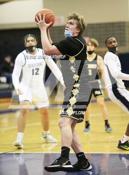 Thumbnail 3 in Rush-Henrietta @ Gates Chili photogallery.