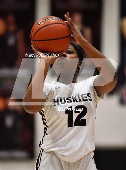 Thumbnail 1 in JV: Basha @ Hamilton photogallery.