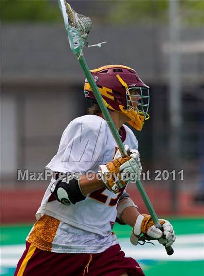 Thumbnail 2 in Ithaca vs. Farmingdale (NYSPHSAA Class A Final) photogallery.