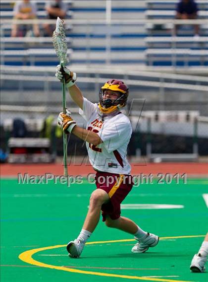 Thumbnail 1 in Ithaca vs. Farmingdale (NYSPHSAA Class A Final) photogallery.