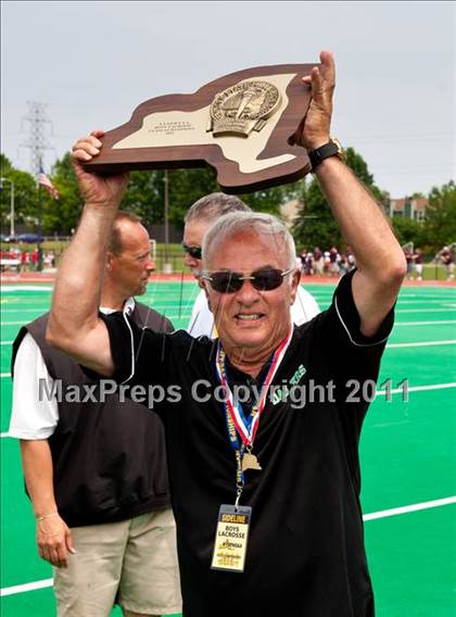 Thumbnail 2 in Ithaca vs. Farmingdale (NYSPHSAA Class A Final) photogallery.