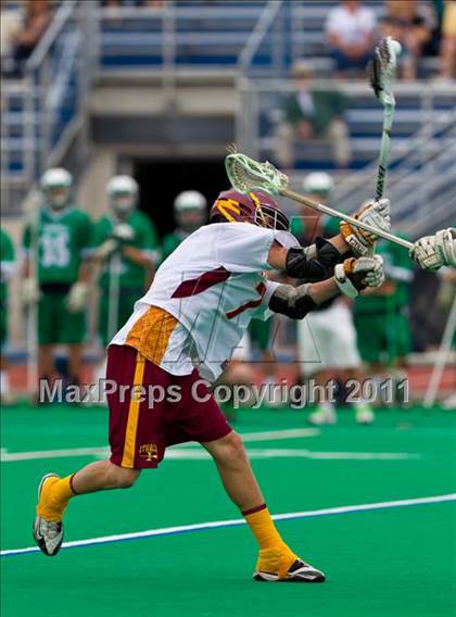 Thumbnail 2 in Ithaca vs. Farmingdale (NYSPHSAA Class A Final) photogallery.