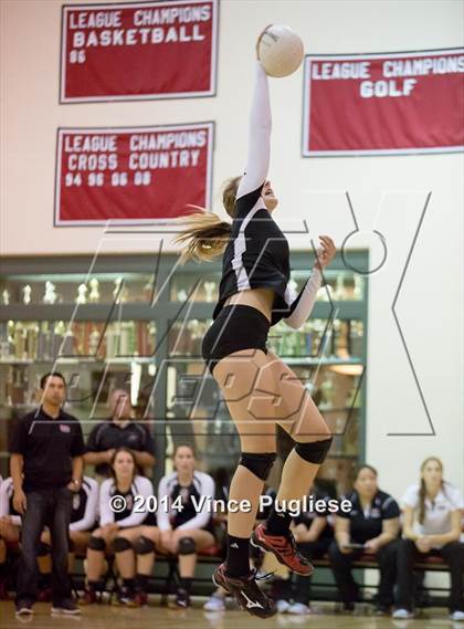 Thumbnail 2 in La Salle vs Flintridge Sacred Heart photogallery.