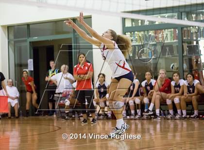 Thumbnail 1 in La Salle vs Flintridge Sacred Heart photogallery.