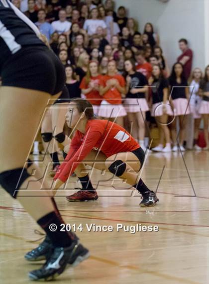 Thumbnail 1 in La Salle vs Flintridge Sacred Heart photogallery.